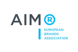 das-studio-ueber-uns-mitgliedschaften-aim Pink-braunes Logo mit Text: „DIE FAMILIENUNTERNEHMER – ASU“. Symbolisiert den Verband für inhabergeführte Unternehmen und ihre wirtschaftspolitischen Interessen.